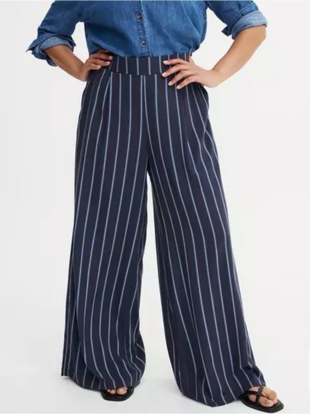 Torrid -High-Rise Pull-On Wide-Leg Pant